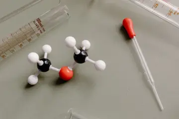 La IA pasa de descubrir a diseñar medicamentos desde cero