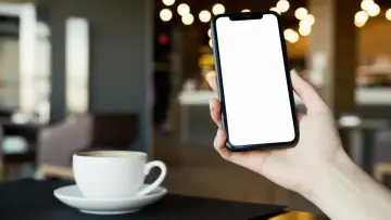 TechCrunch analiza la difícil rentabilidad de la IA de consumo frente al auge empresarial