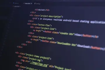 Fotografía de archivo que ilustra: Claude Fable 5 valida smolvm como sandbox seguro para código no confiable