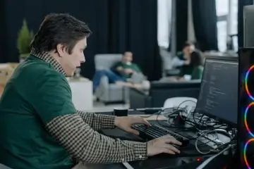 Fotografía de archivo que ilustra: El impacto real de la IA en ingeniería de software: no hay desplazamiento masivo
