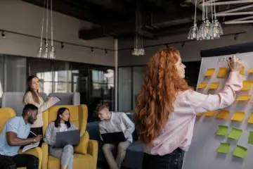 Fotografía de archivo que ilustra: AWS integra analítica IA natural con gobernanza de datos en Snowflake y QuickSight