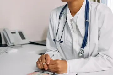 Fotografía de archivo que ilustra: OpenAI ofrece gratis ChatGPT for Clinicians a profesionales médicos verificados en EE.UU.