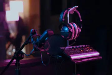 Fotografía de archivo que ilustra: Suno lanza v6, su nueva generación de modelos musicales con licencias de Warner, BMG y Believe
