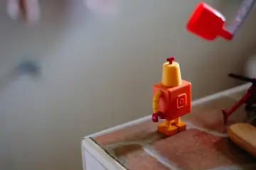 Fotografía de archivo que ilustra: NVIDIA y Hugging Face explican cómo entrenar en simulación un robot bípedo Microduck y desplegarlo en…