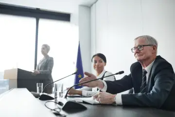 Fotografía de archivo que ilustra: Comisión Europea rechaza exención de Apple para Siri AI en la UE