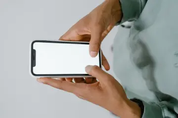 Apple descarta dispositivos especializados en IA y apuesta por el iPhone como centro de gravedad