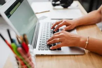 Fotografía de archivo que ilustra: El exdirector de IA de Meta, Rohit Patel, lanza Ndoc para competir con Microsoft Office y Google Workspace