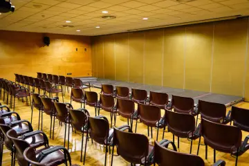 Consejo Asesor Internacional de IA presenta en Madrid un manifiesto a favor de la regulación democrática
