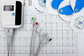 Un modelo de IA cruza electrocardiogramas y análisis de sangre para detectar rechazo cardíaco