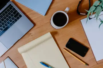 Investigadores ejecutan modelos de IA en sus propios equipos para buscar en la literatura científica