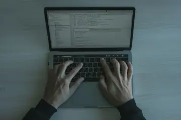 Fotografía de archivo que ilustra: OpenAI responde a ataque a cadena de suministro npm que afectó a TanStack
