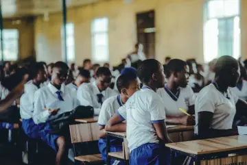 Ensayo en Sierra Leona: Gemini mejora matemáticas en alumnos 1.2-2.5 años en ocho semanas