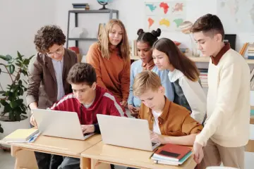 Meta destina 94 millones a educación en IA y desarrollo tecnológico en comunidades con centros de datos