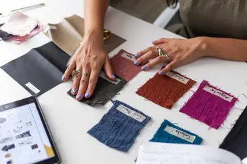 PVH adopta ChatGPT Enterprise para diseño de moda y cadena de suministro