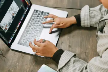 Fotografía de archivo que ilustra: Un ensayo sobre el fin de la programación como puzzle para los programadores de carrera