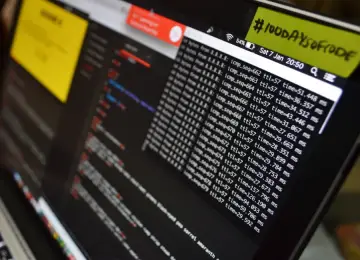 Fotografía de archivo que ilustra: AWS amplía agentes de IA en SageMaker con Strands Agents SDK e integración MLflow