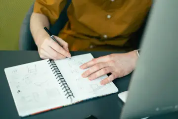 Los mejores modelos de IA pasan del 2% al 35% en problemas teóricos, según el MIT