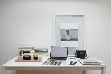 El encarecimiento de la RAM y los procesadores por la demanda de IA obliga a las empresas a repensar la renovación de equipos