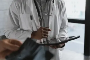 Fotografía de archivo que ilustra: Casi dos tercios de los médicos de EE. UU. usan OpenEvidence, una startup financiada con publicidad