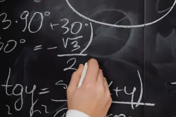 OpenAI afirma que un modelo experimental resolvió más de 100 problemas matemáticos abiertos