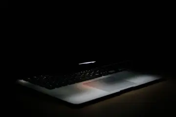 Investigadores descubren ataques de inyección de prompts de sonido indetectable contra modelos de IA