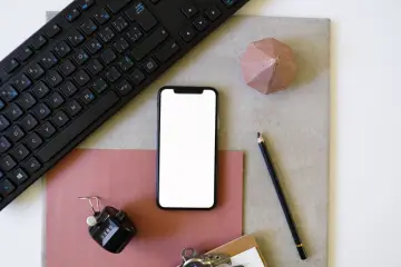 Apple lanza el Siri renovado basado en Gemini de Google, sin disponibilidad en la UE