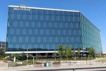 Datos del BCE y Workday: la IA ahorra una mediana de tres horas semanales de trabajo