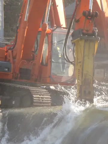 Caterpillar integra IA en excavadoras con asistente de voz en tiempo real