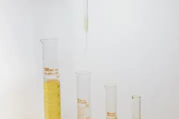 Investigadores usan IA para diseñar proteasas que cortan otras proteínas