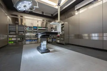 El MIT desarrolla xvr, una IA que guía instrumentos quirúrgicos en tiempo real con precisión submilimétrica