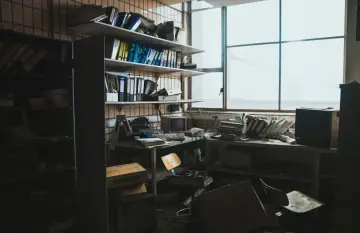 TechCrunch documenta el 'cementerio' de proyectos y startups de IA que fracasaron