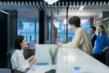 Fotografía de archivo que ilustra: Gradient Labs despliega agentes IA como gestores de cuentas para clientes bancarios