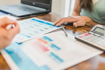 Fotografía de archivo que ilustra: Microsoft presenta OptiMind: modelo pequeño especializado en optimización empresarial