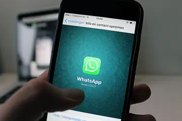 Instinct lleva su agente de IA a chats grupales incluso con amigos sin cuenta