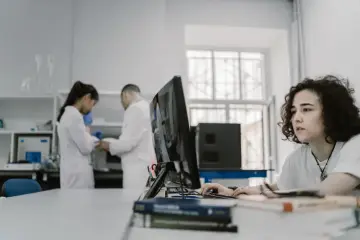 Fotografía de archivo que ilustra: OpenAI automatiza tareas de seguridad e investigación con un agente supervisado por humanos