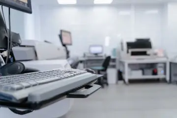 Sonrai usa SageMaker para acelerar ensayos de medicina de precisión con MLOps