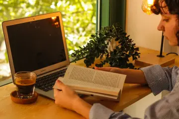 OpenAI lanza Dots, agentes de IA proactivos para competir con Muse de Meta