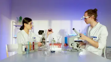 AMD adquiere World Labs, laboratorio de IA de Fei-Fei Li, por 8.200 millones de dólares