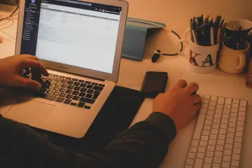 AWS explica cómo desplegar Beam, un modelo abierto de Reflection AI para programación agéntica