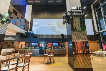 Salesforce lanza AIforce y el modelo de razonamiento Koa para CRM con NVIDIA