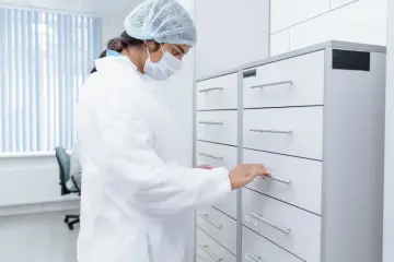 Fotografía de archivo que ilustra: Guardoc reduce errores médicos 46% usando modelos Nova de AWS en documentación clínica