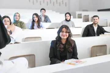 Fotografía de archivo que ilustra: Un informe de HP recoge que ocho de cada diez estudiantes creen que la IA creará más empleo del que destruirá