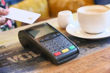 Fotografía de archivo que ilustra: En China los tokens de IA se convierten en incentivo comercial: bancos, telecos y restaurantes los regalan