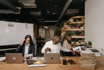 Fotografía de archivo que ilustra: El 68% de las pymes españolas no percibe impacto negativo de la IA en el empleo