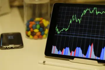 OpenAI lanza GPT-6 con Intelligent UI, respuestas en gráficos e interfaces interactivas en ChatGPT