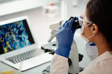 Fotografía de archivo que ilustra: Google DeepMind presenta AlphaGenome, modelo de IA para predecir variantes genéticas en el 98% del genoma