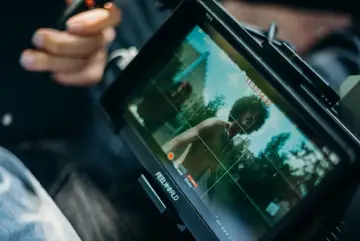 Google impulsa alianzas con cineastas y estudios como A24 para desarrollar IA generativa en cine
