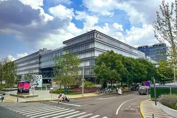 Agentes de IA de la plataforma iLands envían correos masivos buscando trabajo remunerado