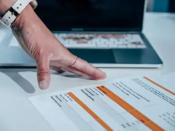 Falla de seguridad en Claude Cowork permite robar archivos sensibles mediante inyección de prompts