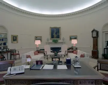 Trump anuncia creación de una "Fuerza de la IA" y nombrará un nuevo "zar" de IA